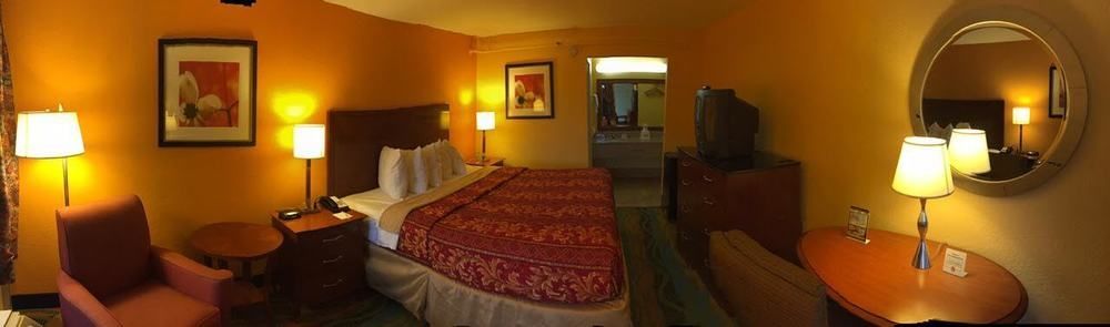 Days Inn By Wyndham Norfolk Military Circle Экстерьер фото