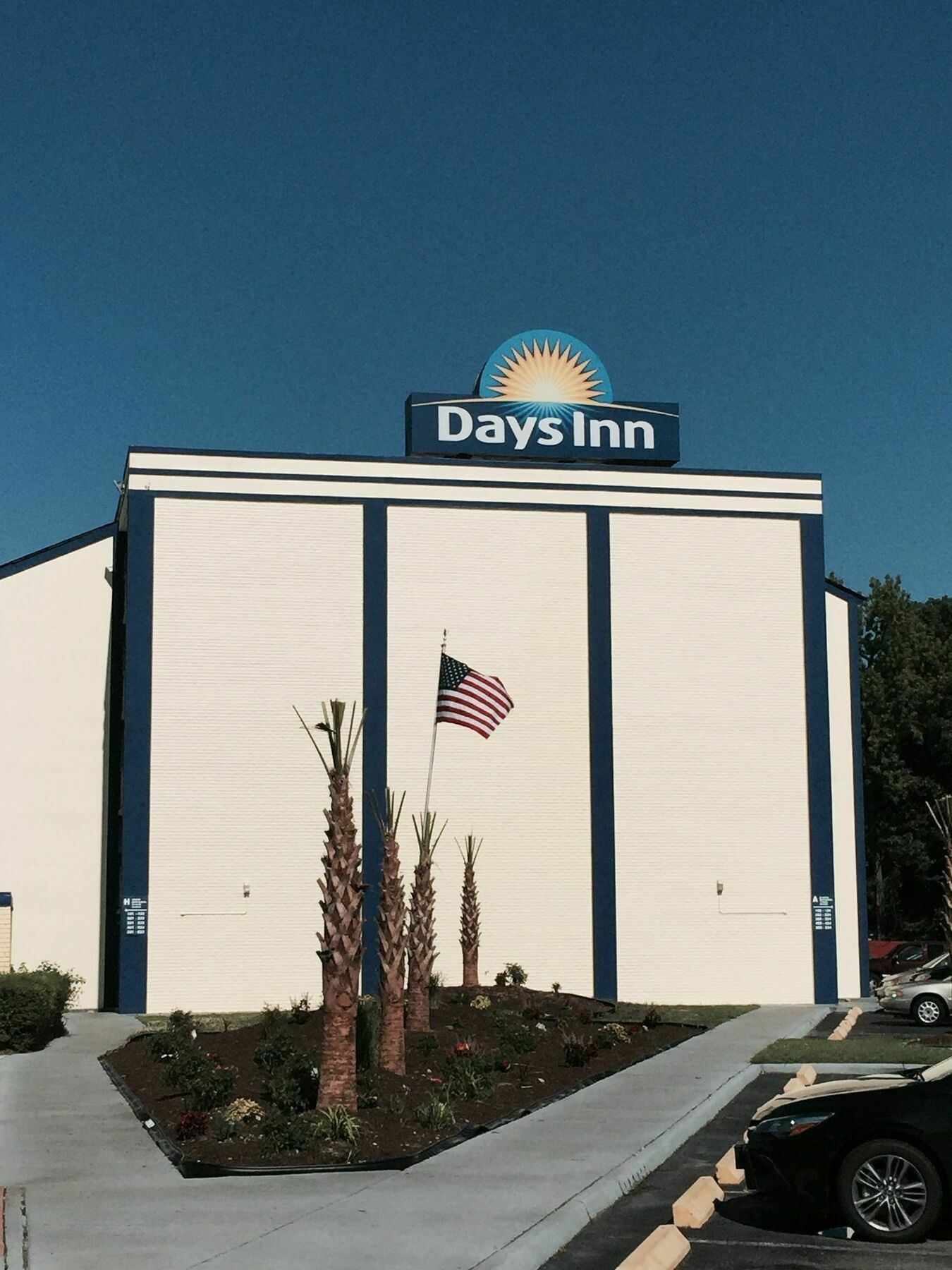 Days Inn By Wyndham Norfolk Military Circle Экстерьер фото